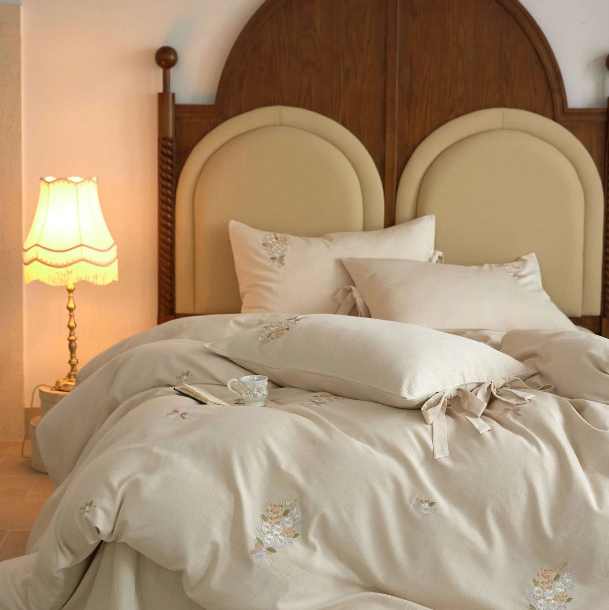 Duvet Cover Set Cotton Floral Embroidered 4-Piece