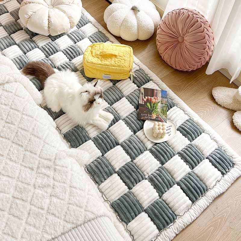 Pet Blanket Soft Chenille Non-Slip Machine Washable