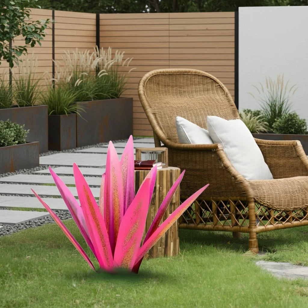 Agave Garden Sculpture Powder-Coated Metal Weatherproof 3D Design