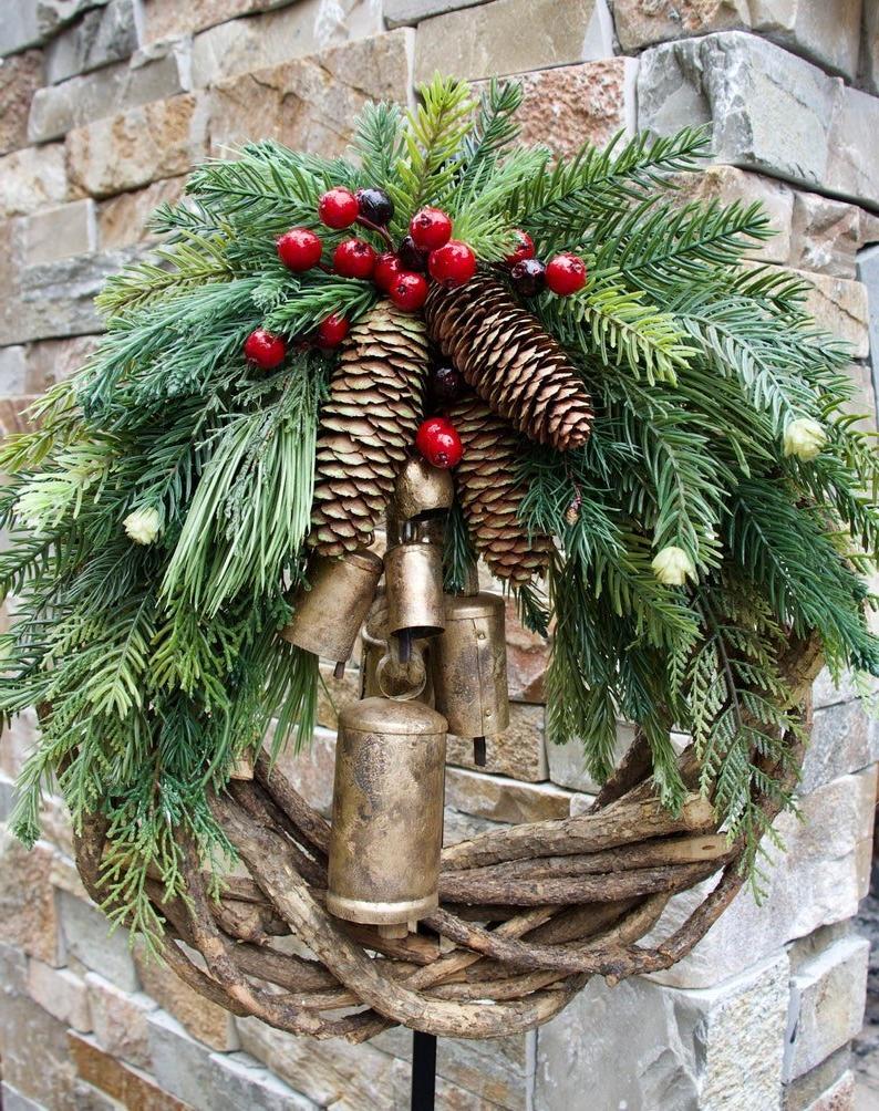 Christmas Wreath Handmade Rustic Vine 17-Inch Indoor Outdoor