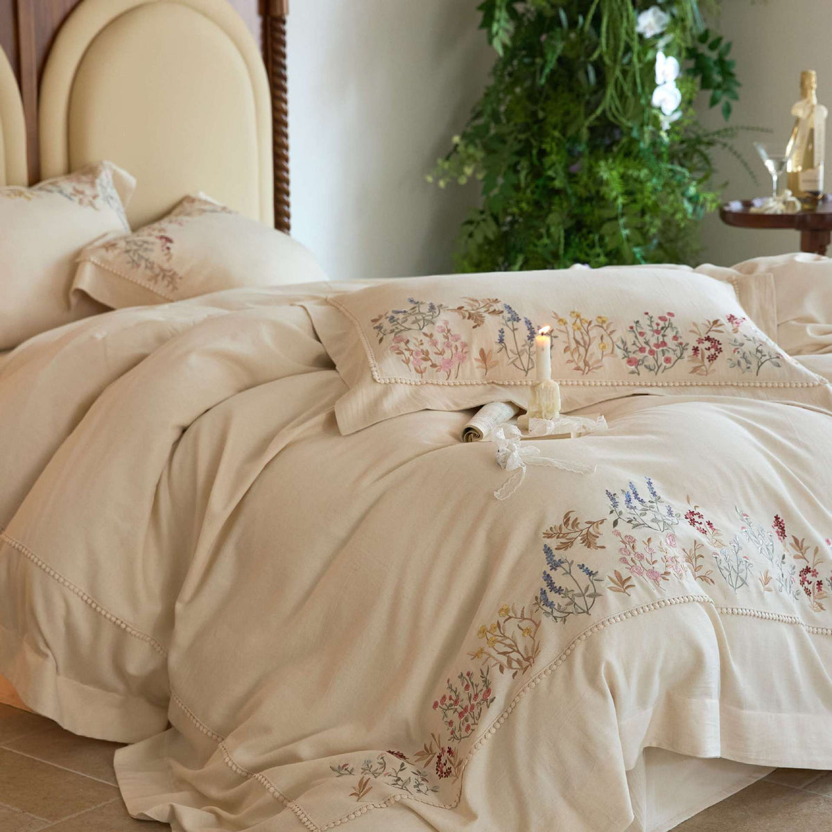 Duvet Cover Set Cotton Floral Embroidered 4-Piece