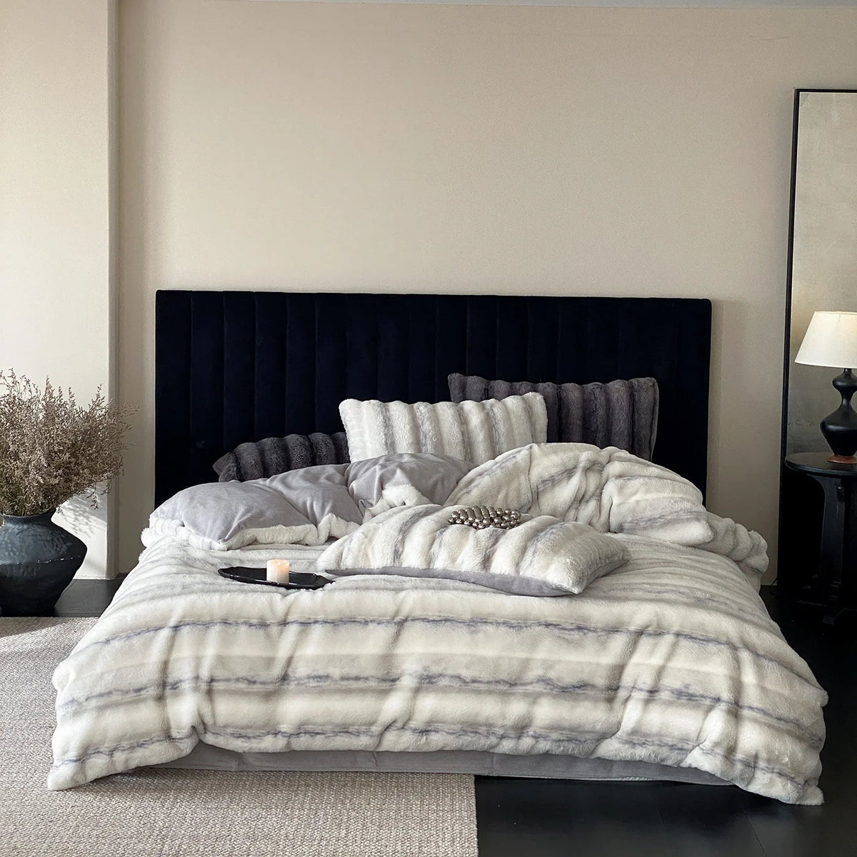 Duvet Cover Set High-Pile Faux Fur Striped 4-Piece