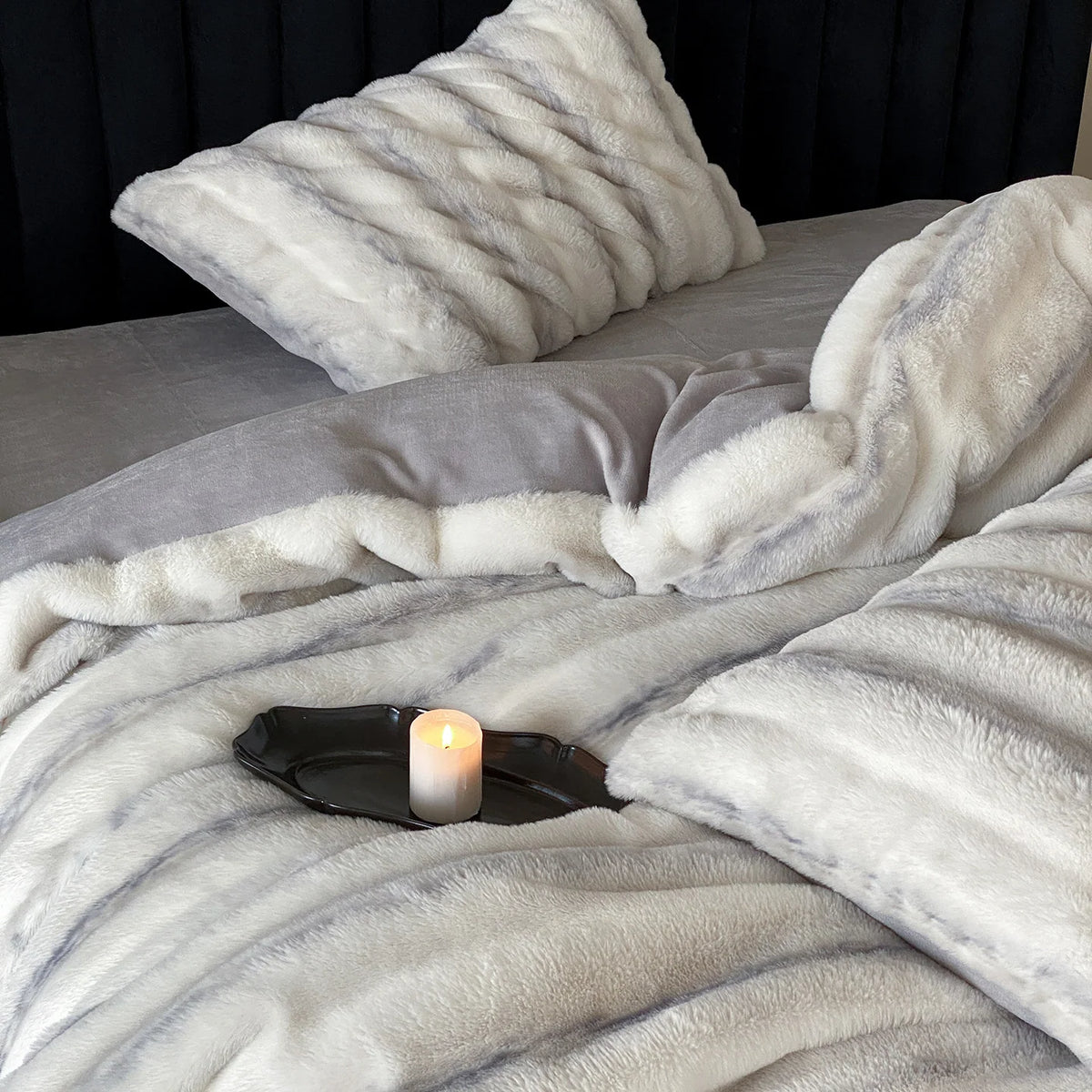 Duvet Cover Set High-Pile Faux Fur Striped 4-Piece