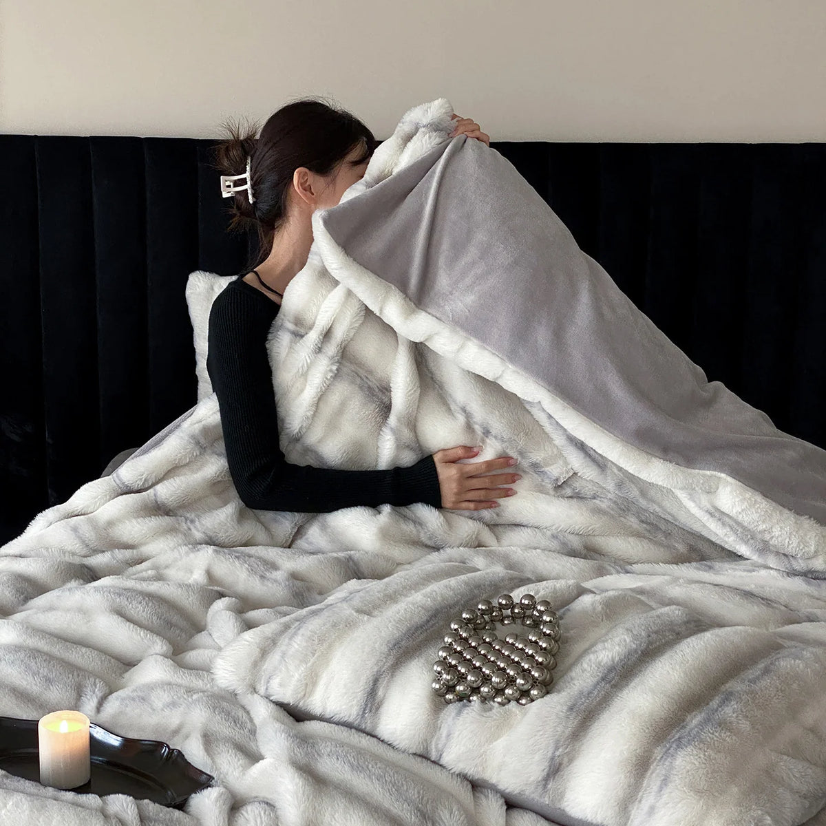 Duvet Cover Set High-Pile Faux Fur Striped 4-Piece