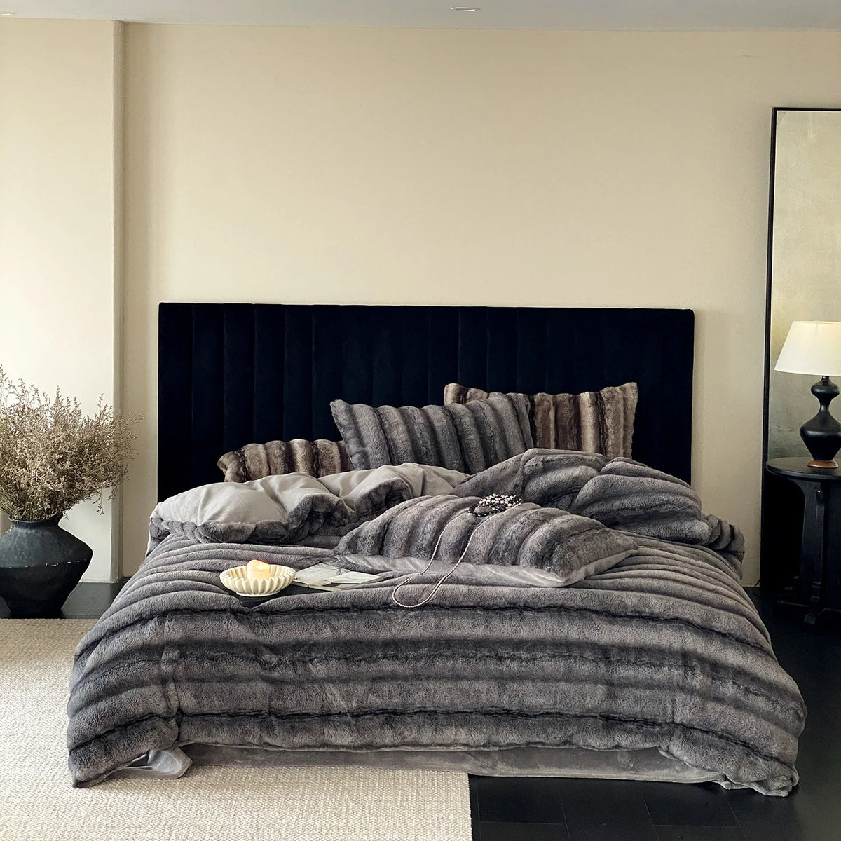 Duvet Cover Set High-Pile Faux Fur Striped 4-Piece