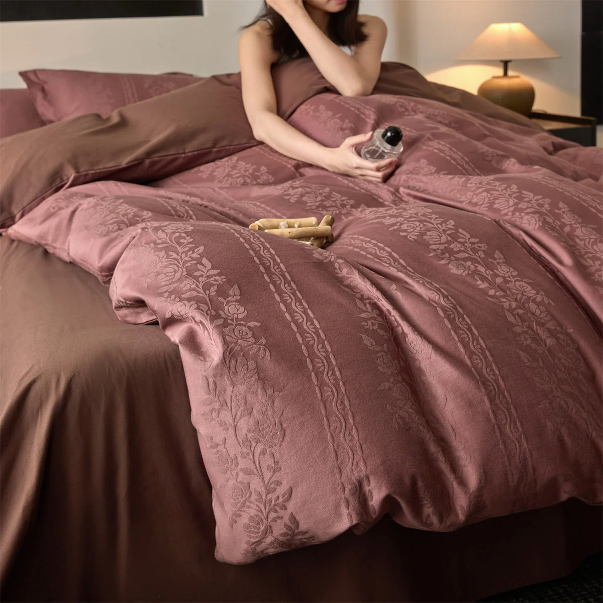 Duvet Cover Set Reversible Jacquard Machine-Washable