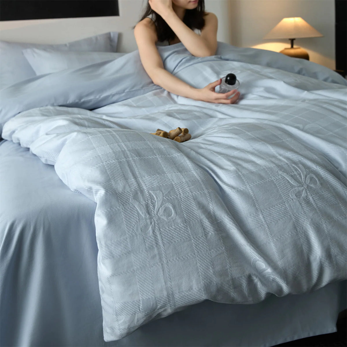 Duvet Cover Set Reversible Jacquard Machine-Washable