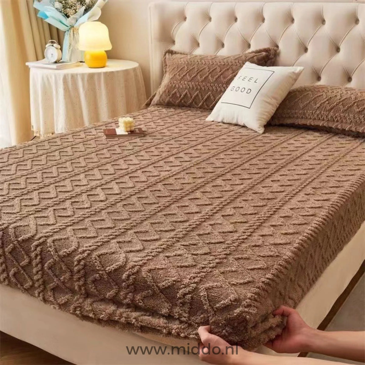Fitted Sheet Set Velour Fleece All-Around Elastic Pillowcases Included