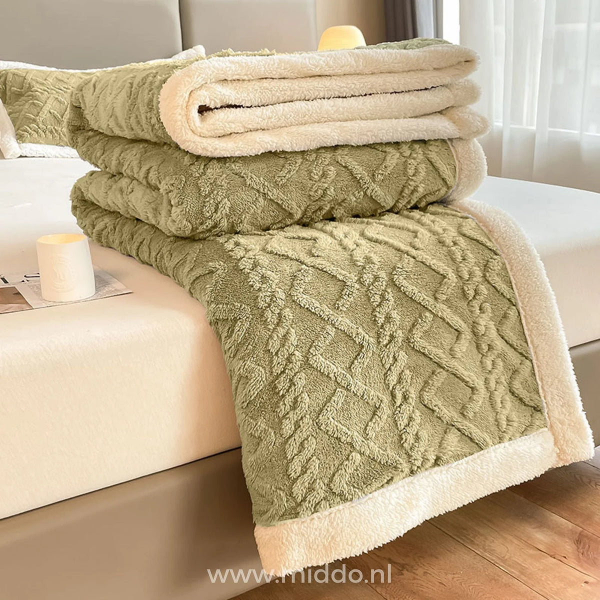 Fitted Sheet Set Velour Fleece All-Around Elastic Pillowcases Included