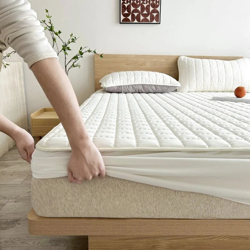 Mattress Protector Water-Repellent Breathable Machine Washable