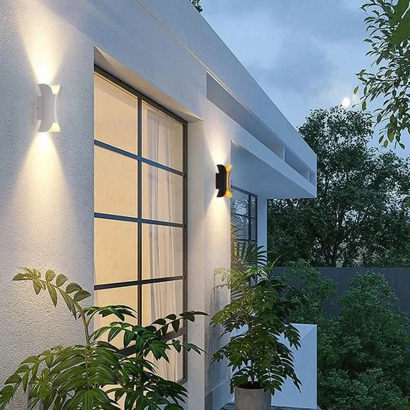 Outdoor LED Wall Light Curved IP65 Weatherproof