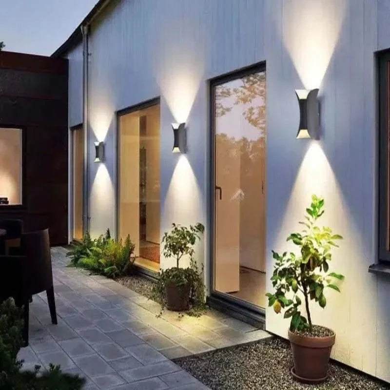 Outdoor LED Wall Light Curved IP65 Weatherproof