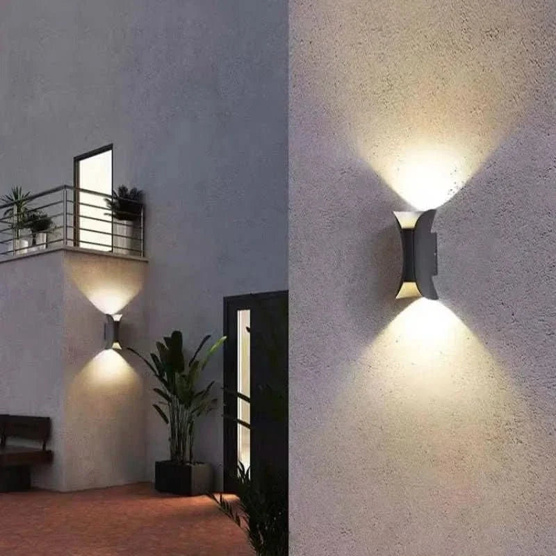Outdoor LED Wall Light Curved IP65 Weatherproof