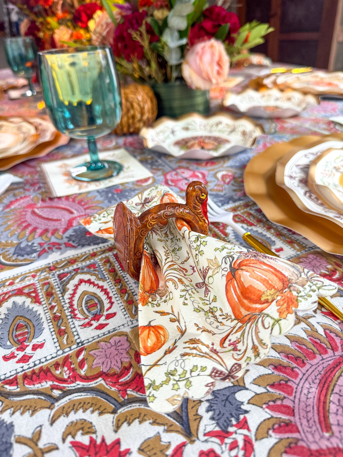 Paper Plates Heavy-Duty Thanksgiving Turkey & Gourd Design