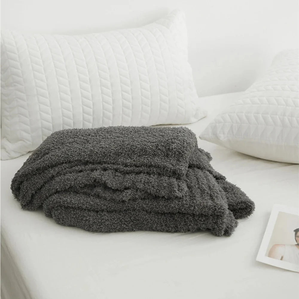 Throw Blanket Soft Microfiber Pilling-Resistant