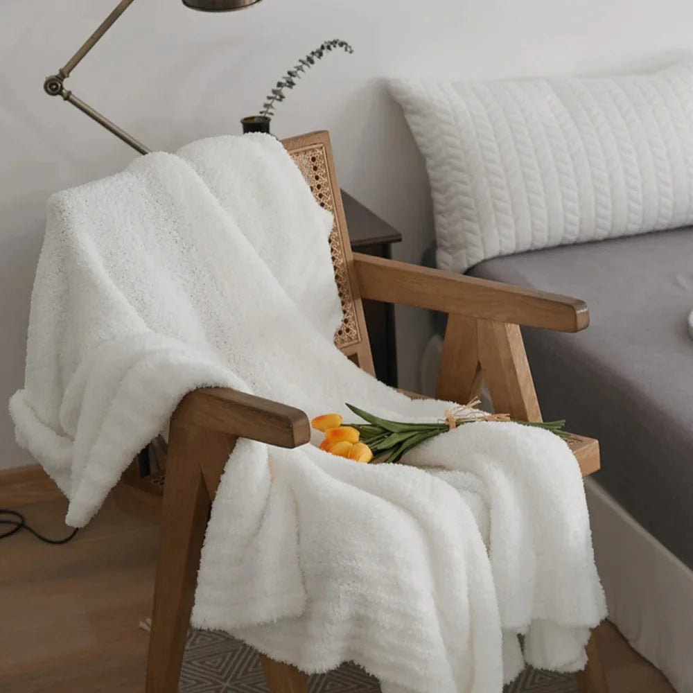Throw Blanket Soft Microfiber Pilling-Resistant