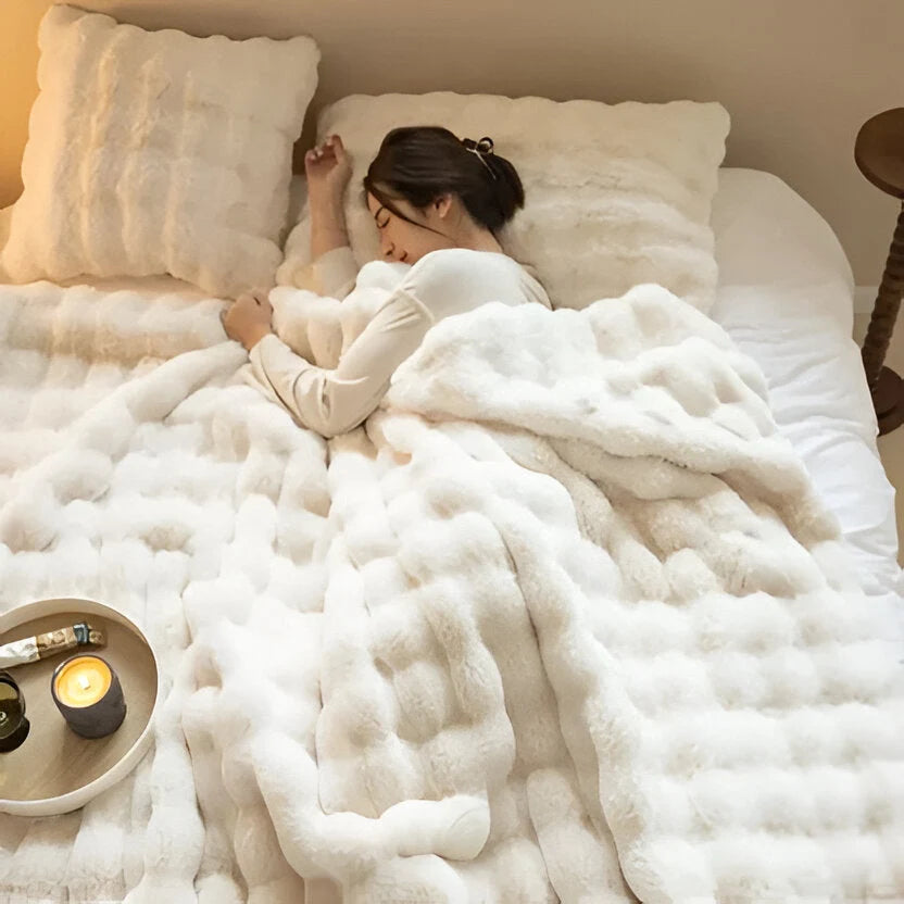 Throw Blanket Soft Plush Machine Washable 100 × 160 cm