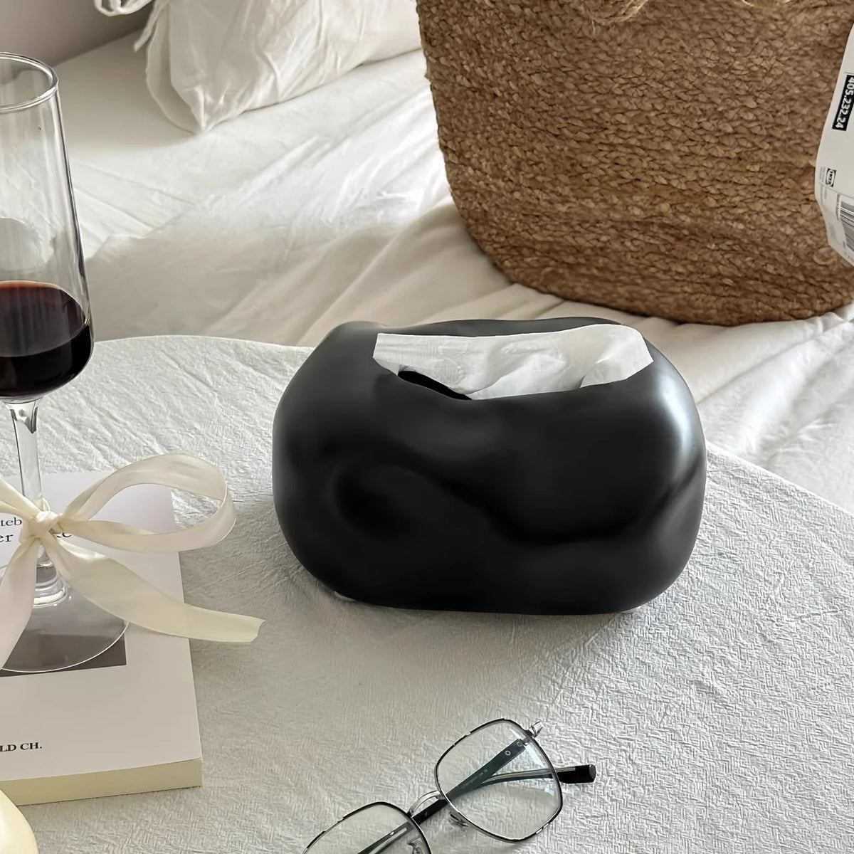 Tissue Box Cover Matte Resin Pebble-Shaped Non-Slip Feet