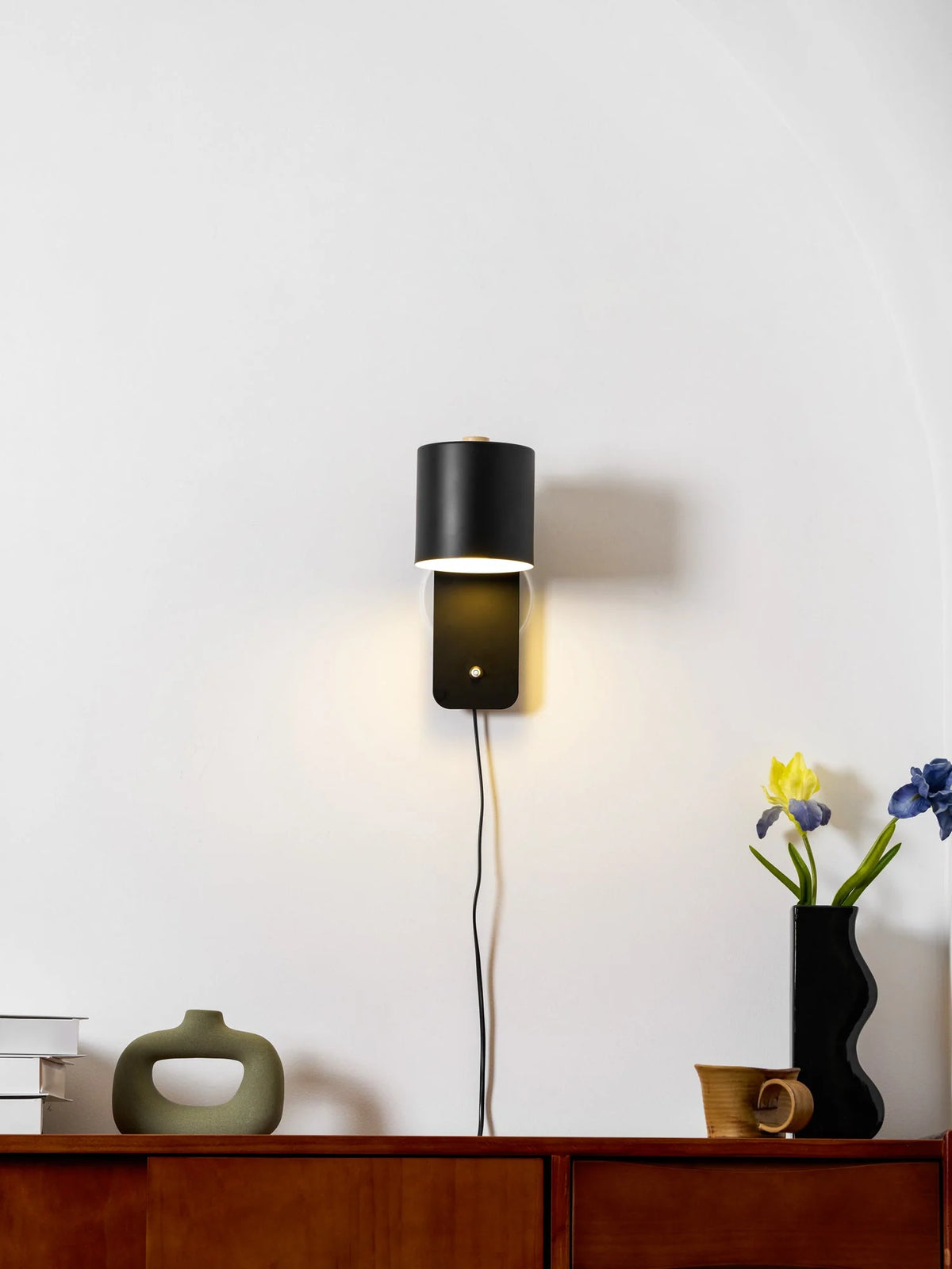 Wall Sconce Plug-In Rotatable Cylinder Design