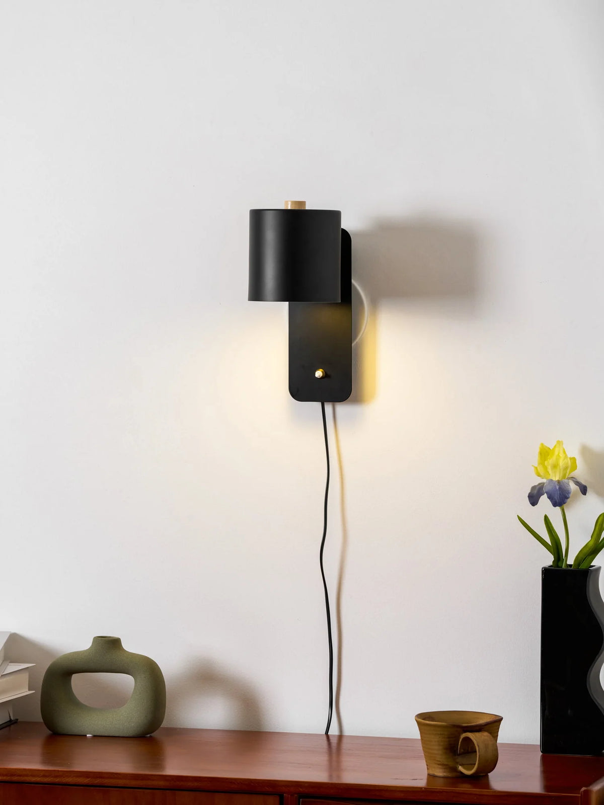 Wall Sconce Plug-In Rotatable Cylinder Design
