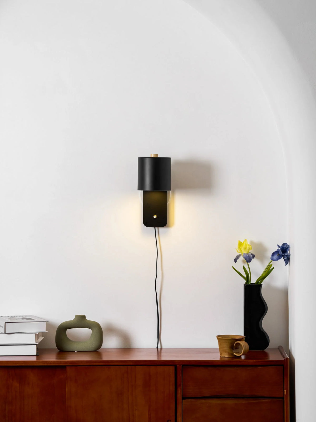 Wall Sconce Plug-In Rotatable Cylinder Design