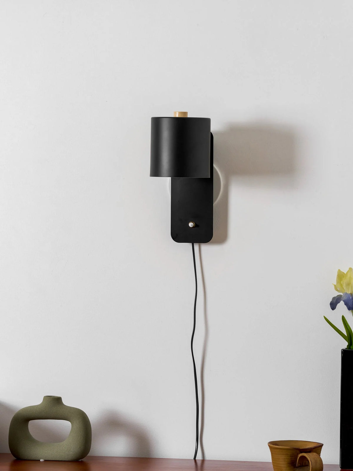 Wall Sconce Plug-In Rotatable Cylinder Design