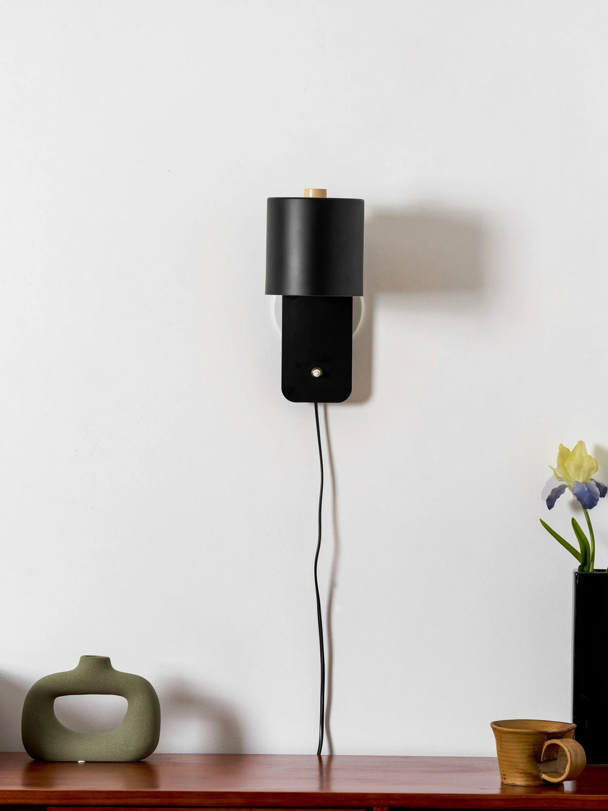 Wall Sconce Plug-In Rotatable Cylinder Design