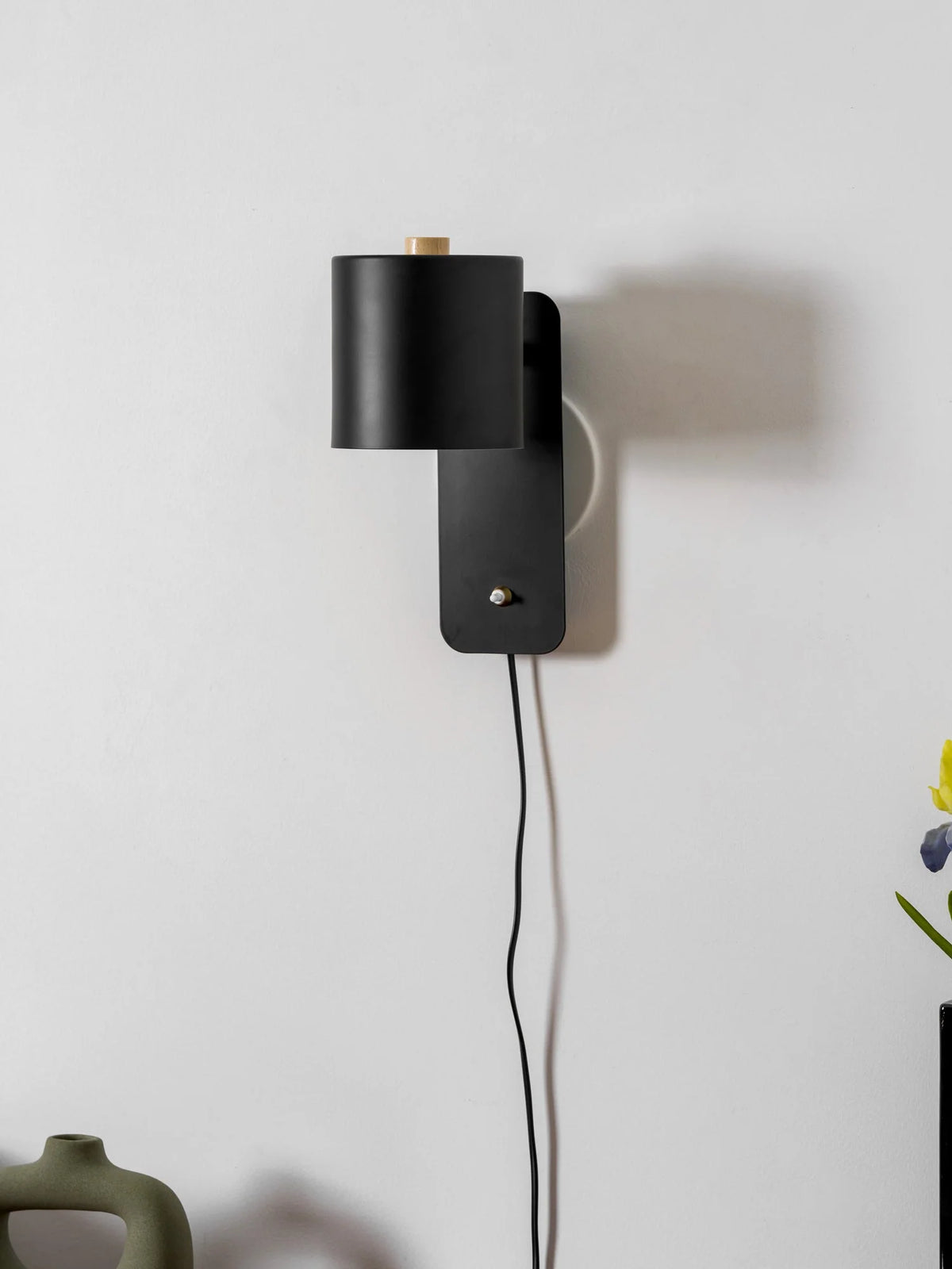 Wall Sconce Plug-In Rotatable Cylinder Design
